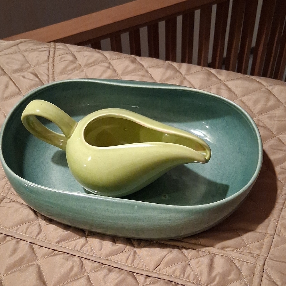 Vintage Russel Wright Pottery